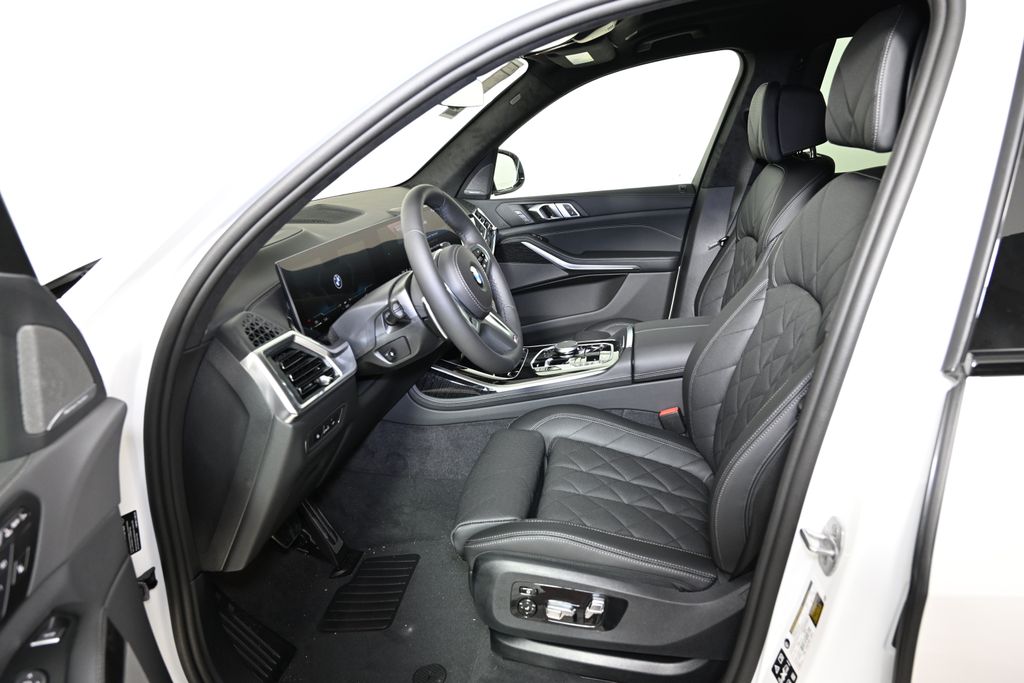 2026 BMW X7 xDrive40i 14