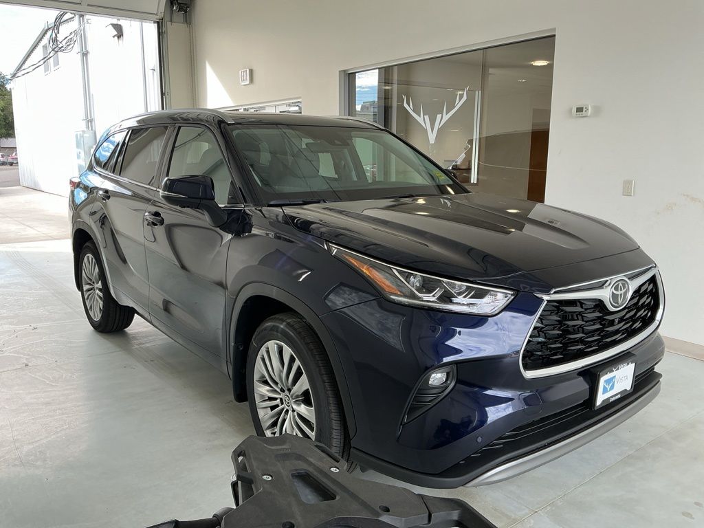 Blueprint 2026 Toyota Highlander SUV / Crossover All-Wheel Drive 8-Speed Automatic