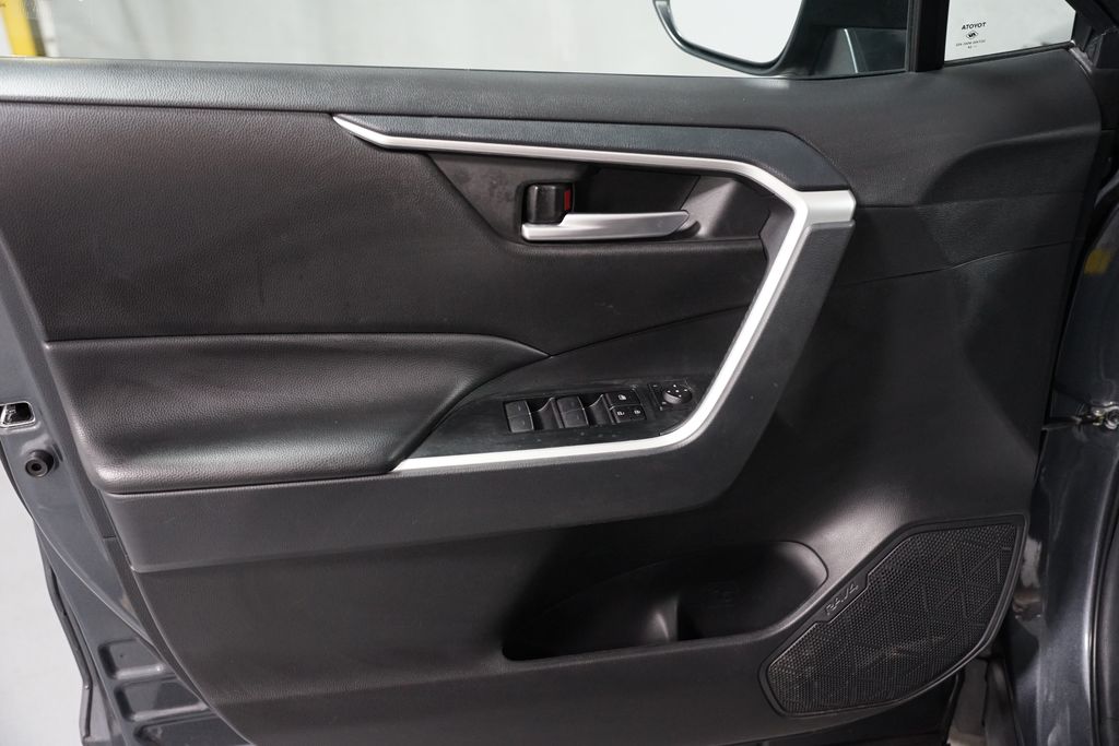 Thumbnail: 2024 Toyota RAV4 - 30