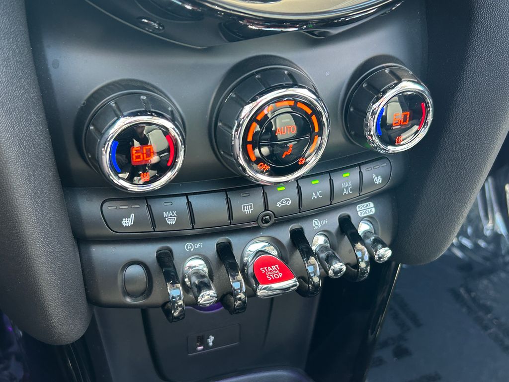 Thumbnail: 2021 MINI Cooper - 26