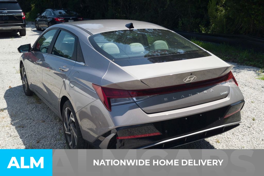 Used 2024 Silver Hyundai Limited image 4