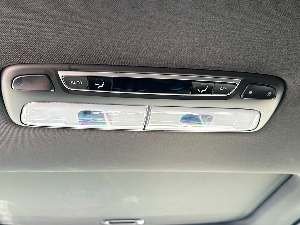 Used 2023 Green Kia EX X-Line image 28