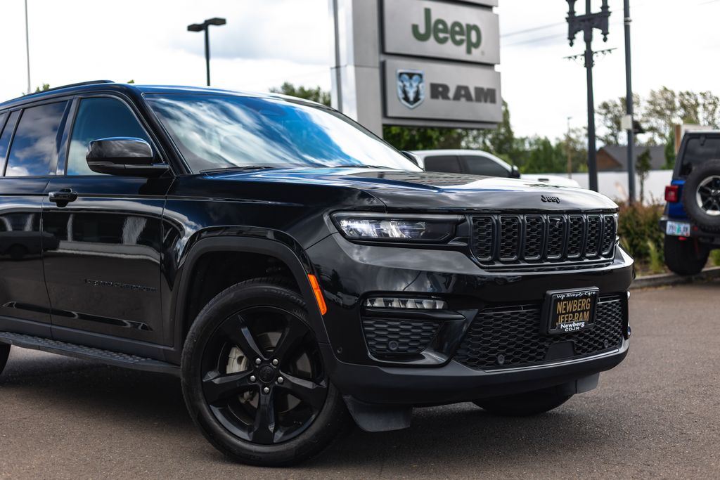2024 Jeep Grand Cherokee Limited thumbnail 3