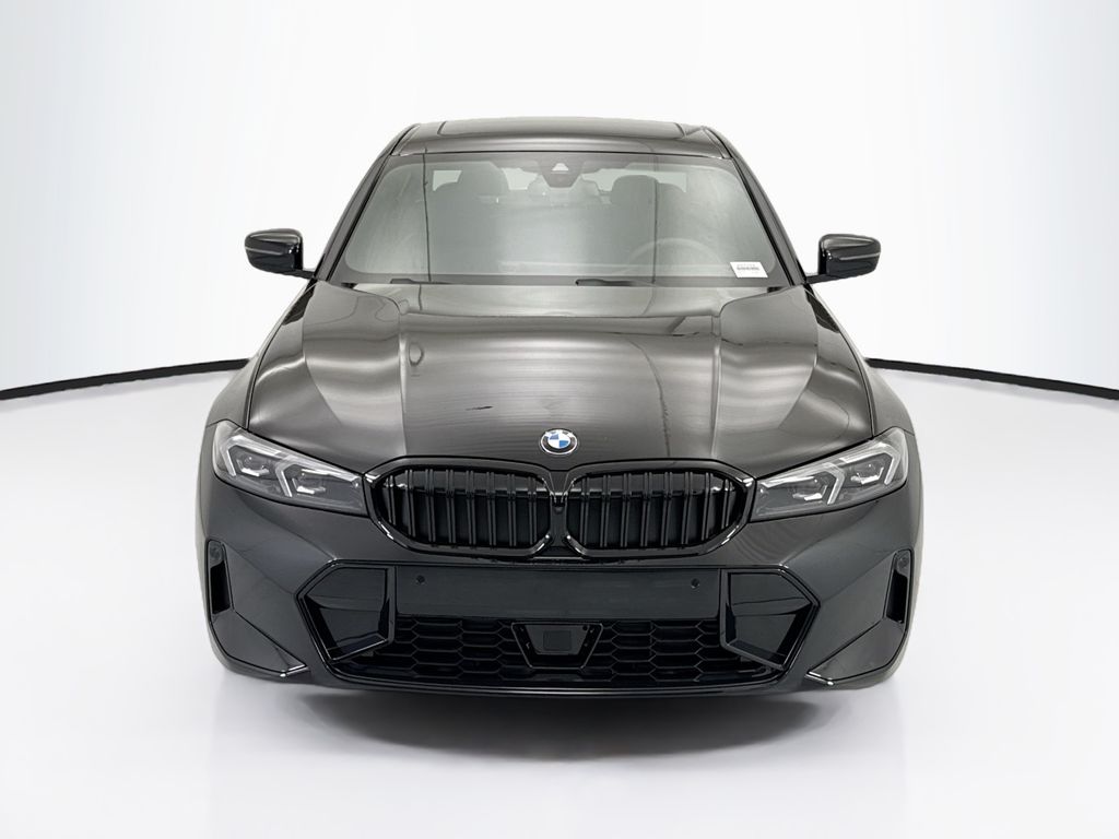Thumbnail: 2026 BMW 3 Series - 2