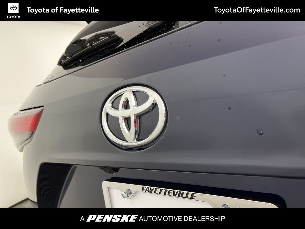 Thumbnail: 2021 Toyota Highlander - 15