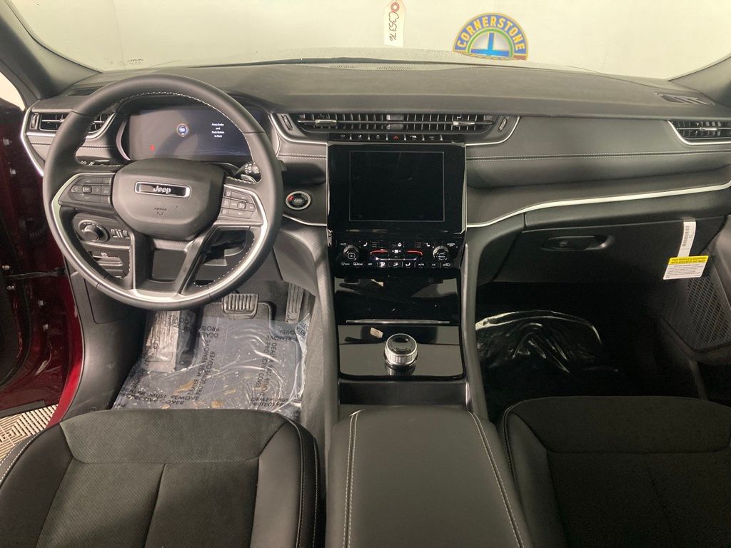 New 2025 Red Jeep Altitude image 5