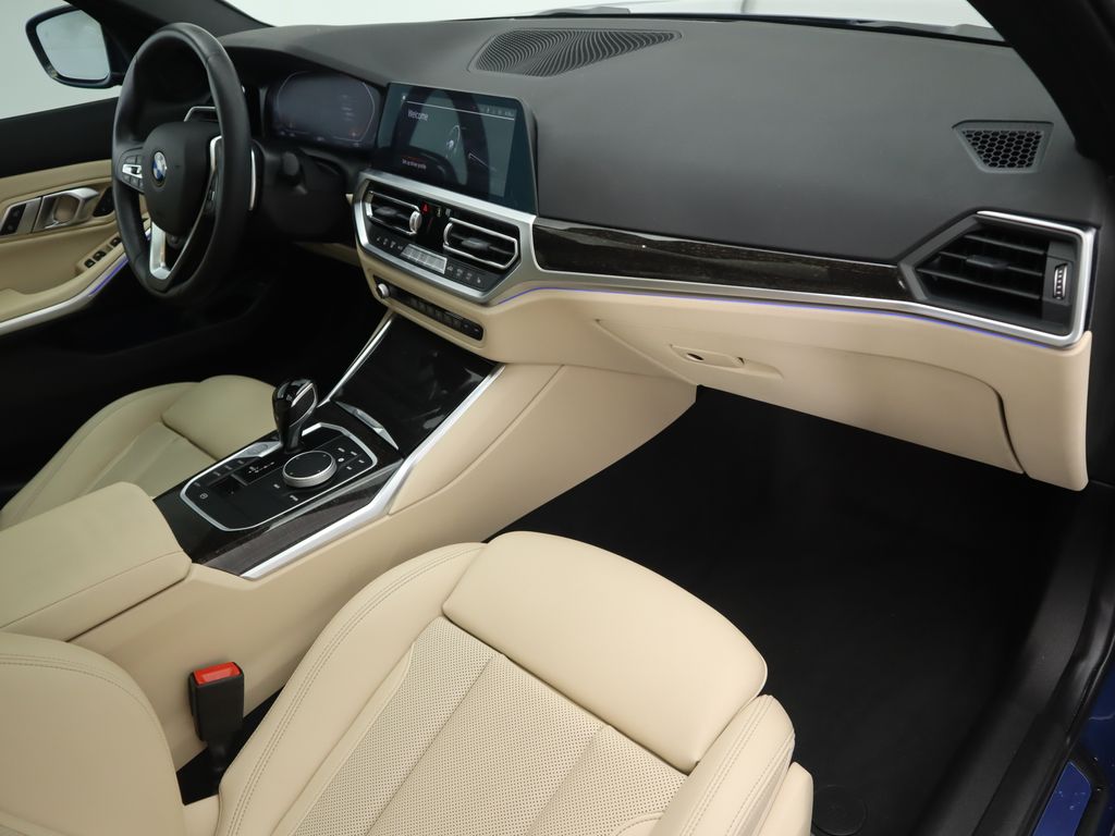 Thumbnail: 2022 BMW 3 Series - 18