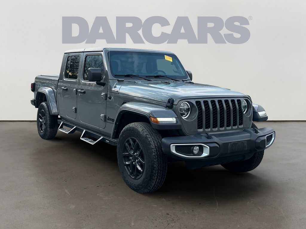 2022 Jeep Gladiator Sport Crew Cab 4WD