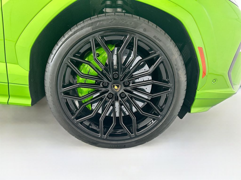 Thumbnail: 2025 Lamborghini Urus - 31