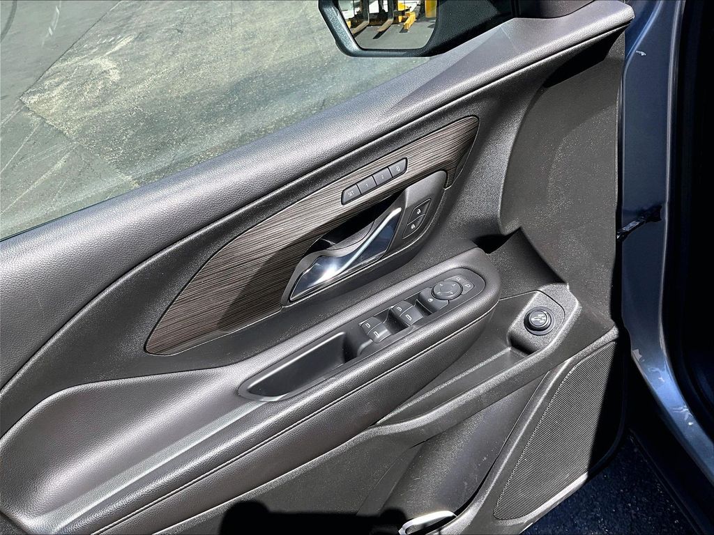 2023 GMC Terrain — photo 11