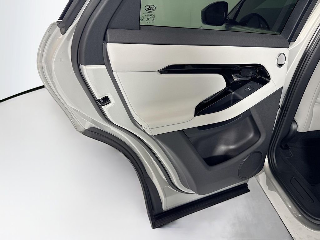 Thumbnail: 2025 Land Rover Range Rover Evoque - 26