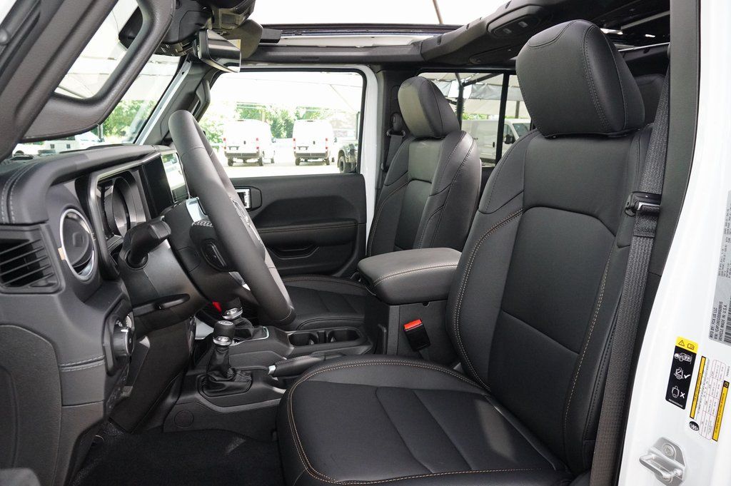 New Car 2025 Jeep Wrangler  Sahara For Sale Under $50,000 In Weatherford, Texas