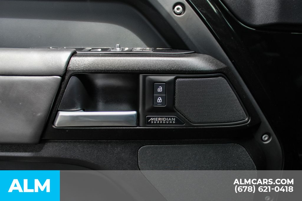 Used 2025 Black Land Rover X image 38