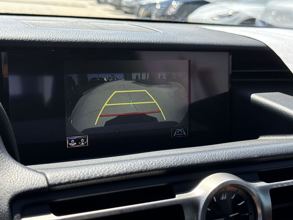 Thumbnail: 2022 Lexus RC - 24