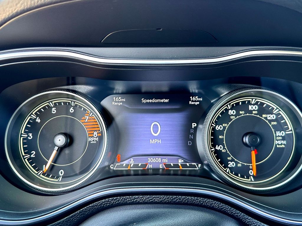 Used Car 2022 Jeep Cherokee  Latitude Lux For Sale Under $25,000 In Taylor, Texas