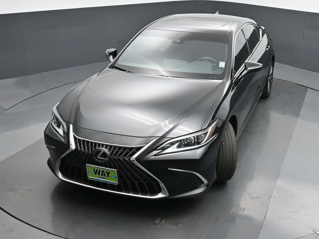 2024 Lexus ES 300h Base