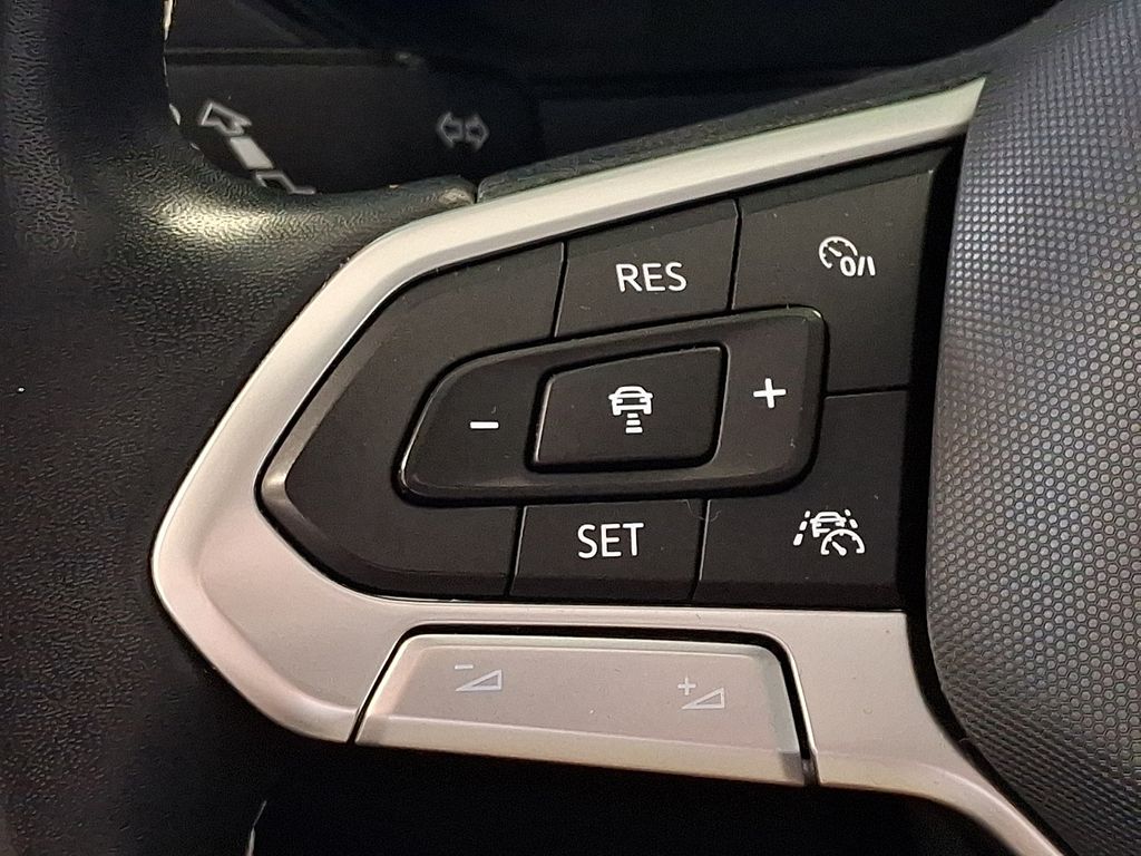 2022 Volkswagen Taos 1.5T SEL Gray at Subaru and VW of Moon Township