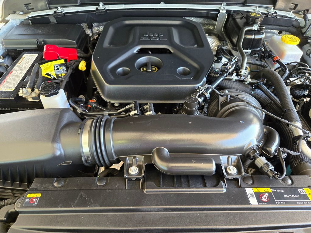 Used 2025 Jeep Wrangler SUV