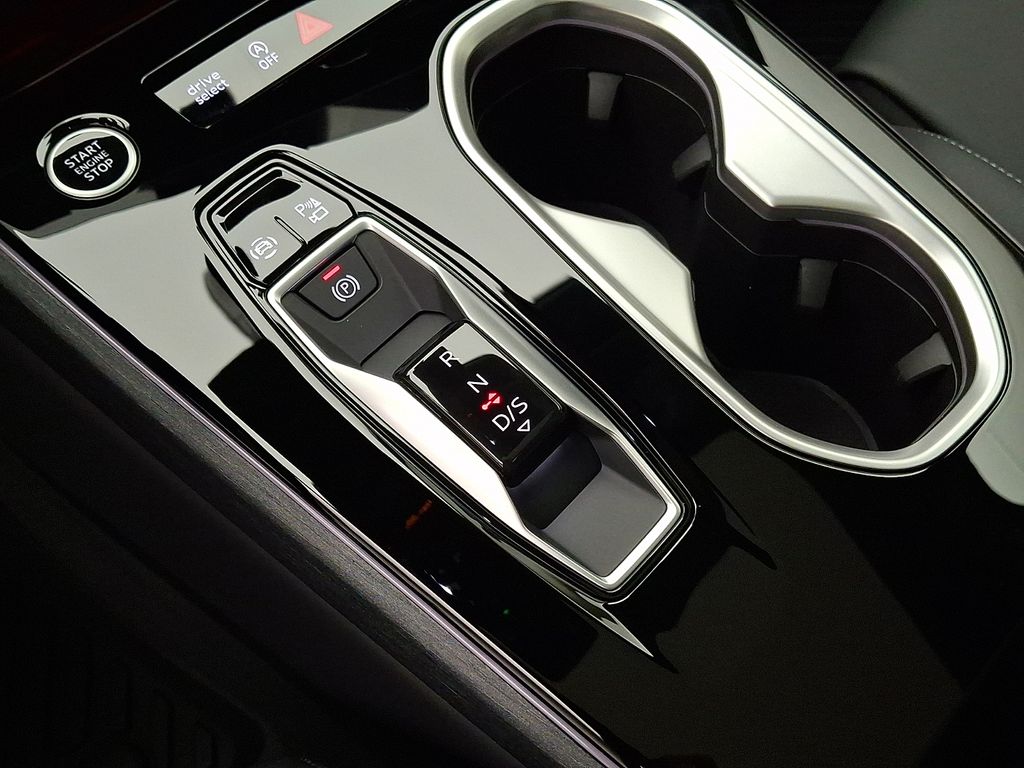 Thumbnail: 2026 Audi A6 - 11