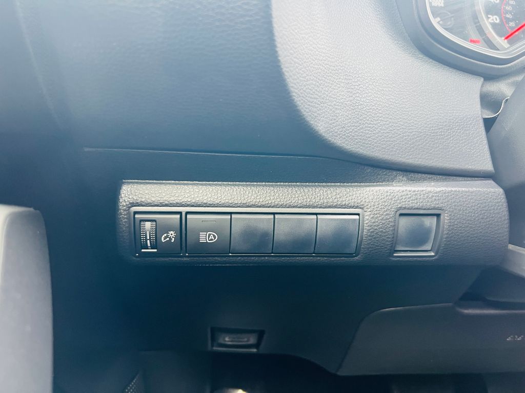 Thumbnail: 2021 Toyota Corolla - 17