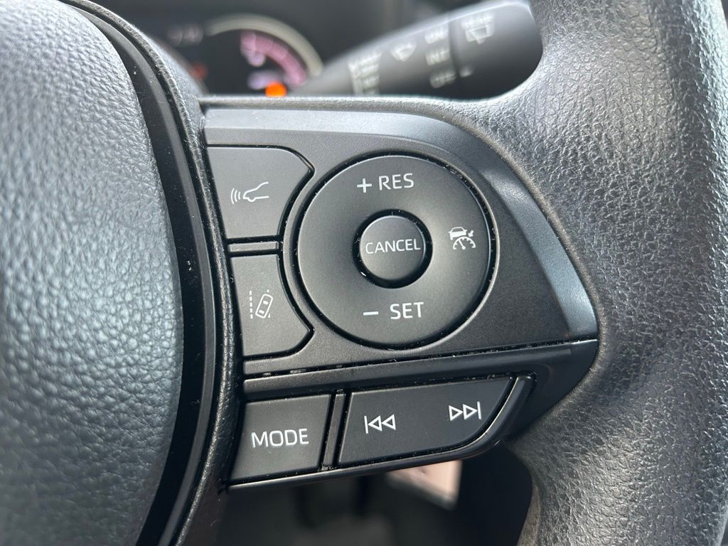 2024 Toyota RAV4 LE 22