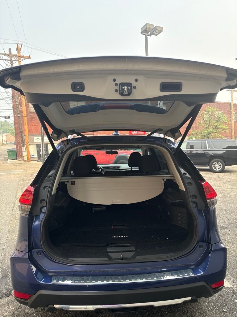 Used 2018 Nissan Rogue SUV