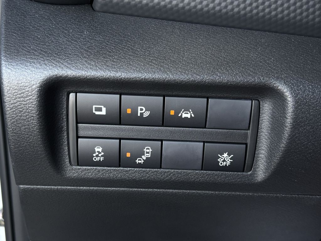 Used 2023 Nissan Kicks SUV