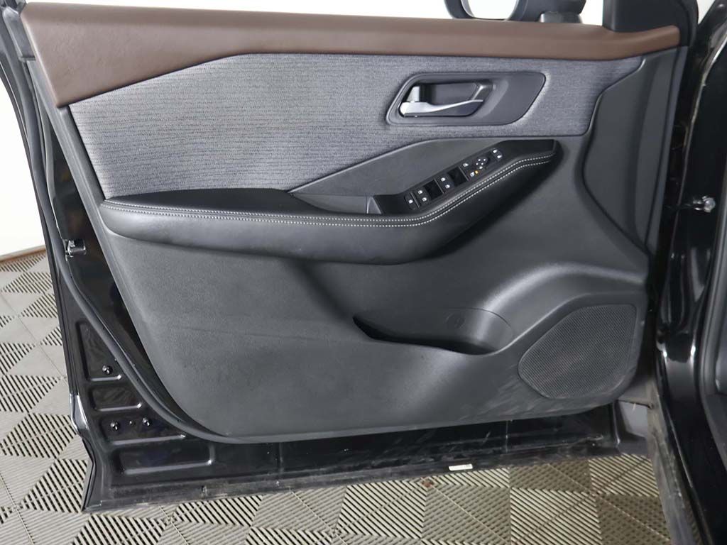 Used 2023 Black Nissan SV image 21