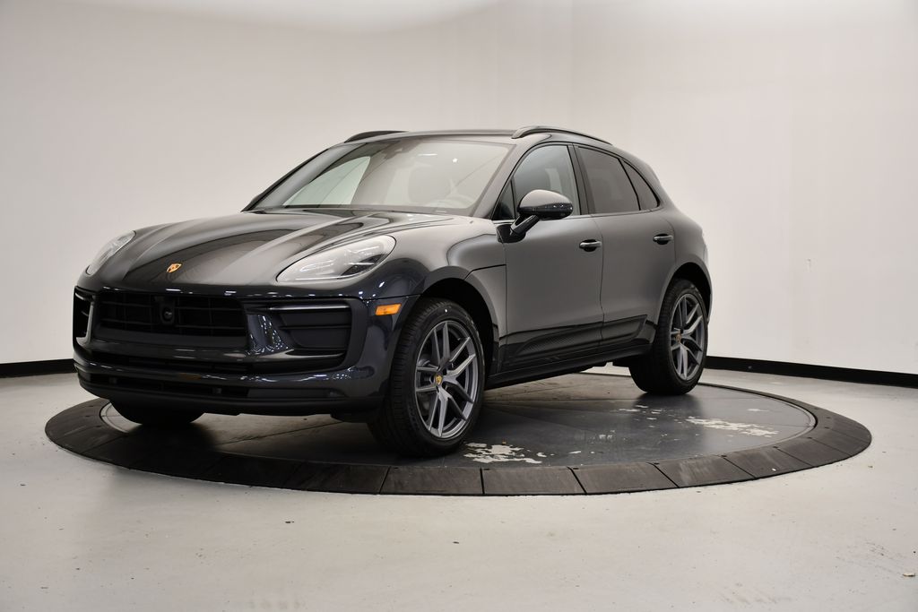 Thumbnail: 2026 Porsche Macan - 1