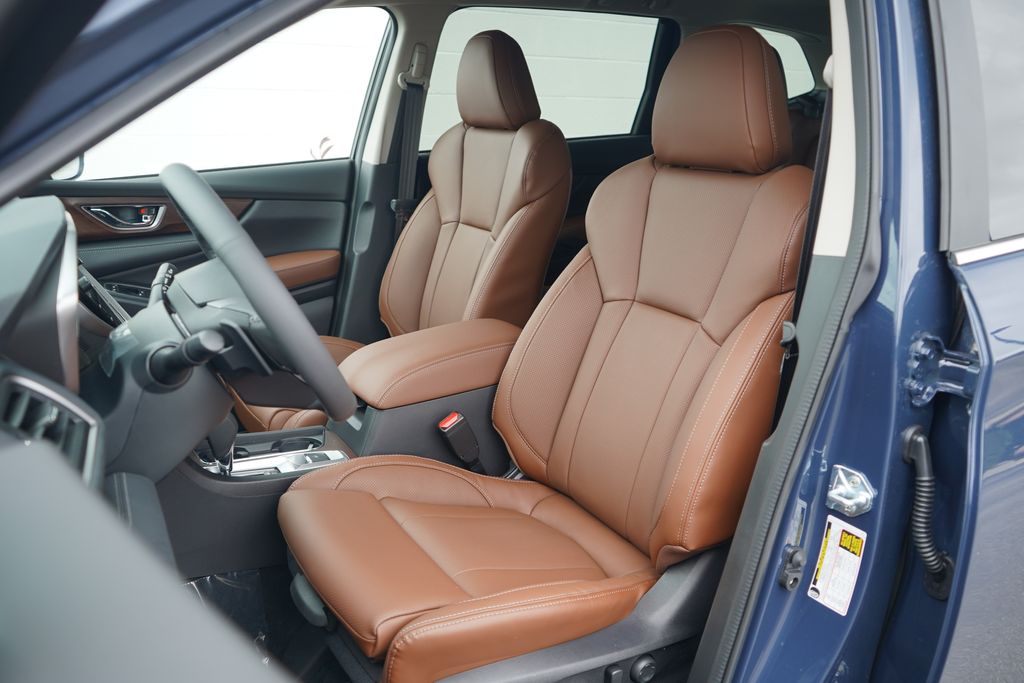 2025 Subaru Ascent Touring 6
