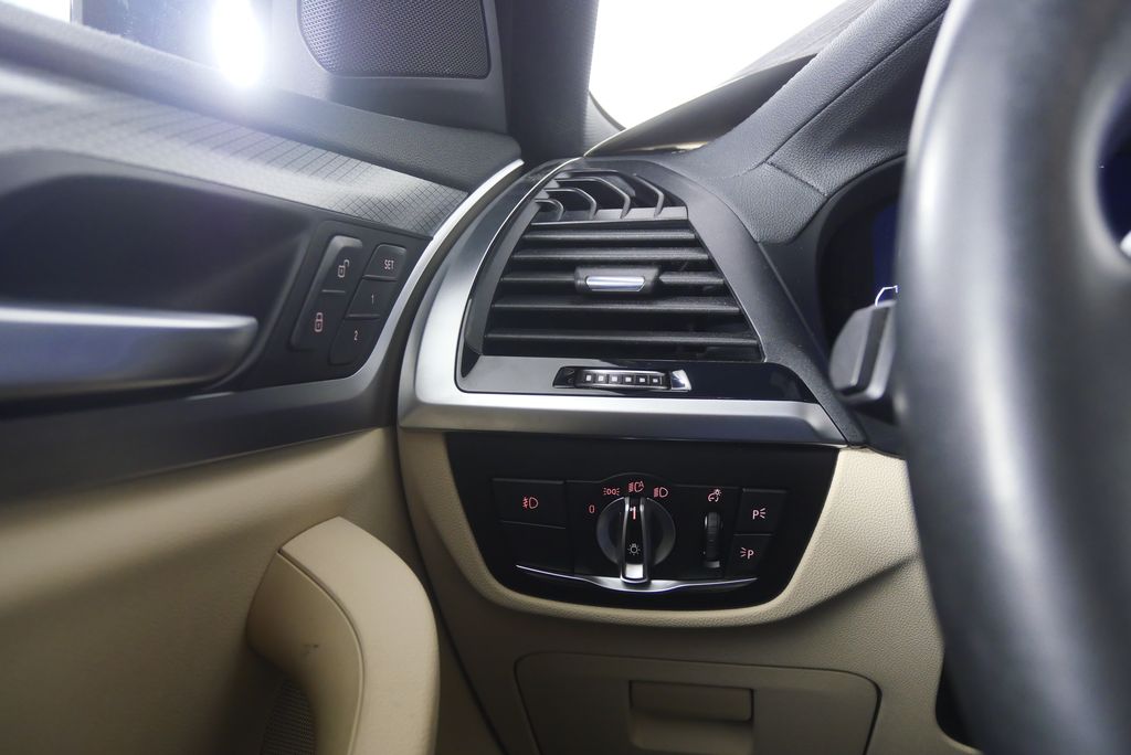 Thumbnail: 2021 BMW X3 - 21