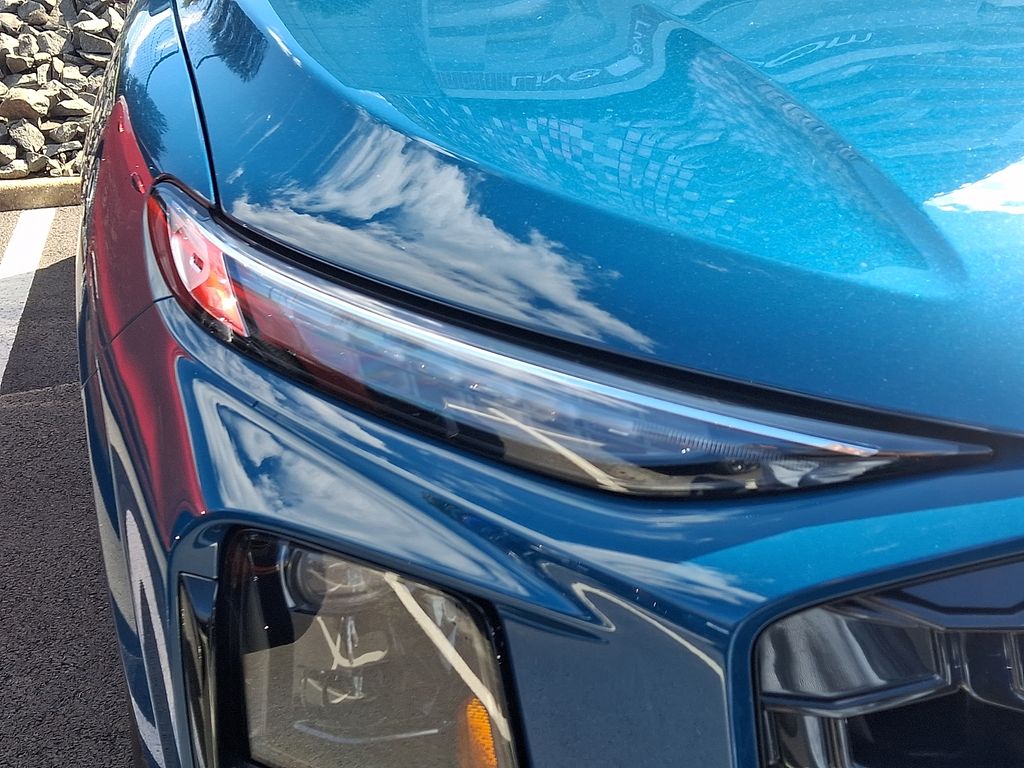 Thumbnail: 2026 Audi Q3 - 4