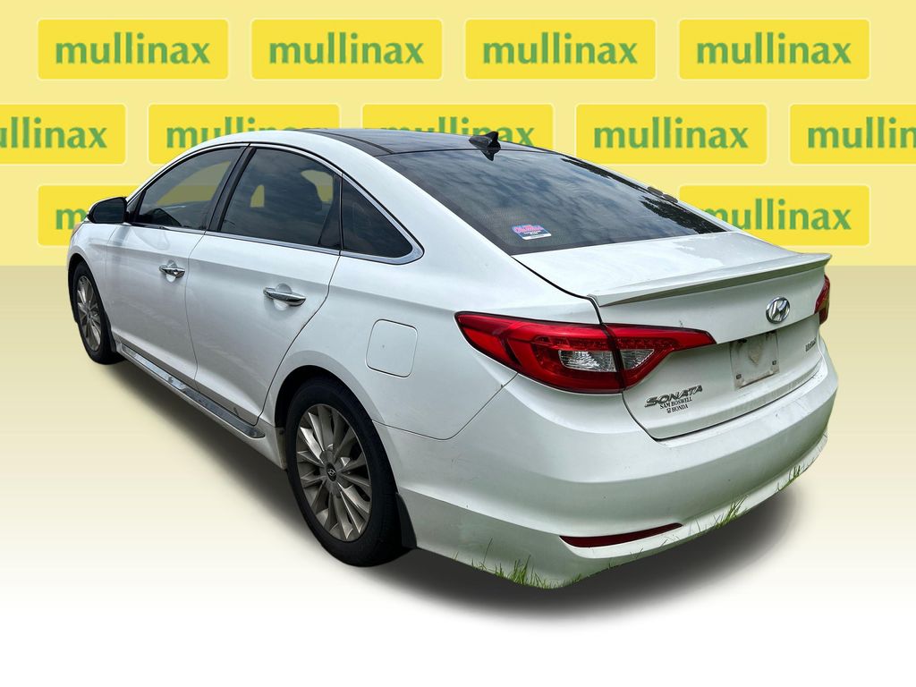 Used 2015 White Hyundai Limited image 4