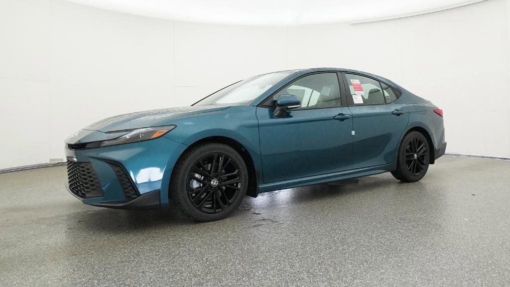 2025 Toyota Camry SE 31