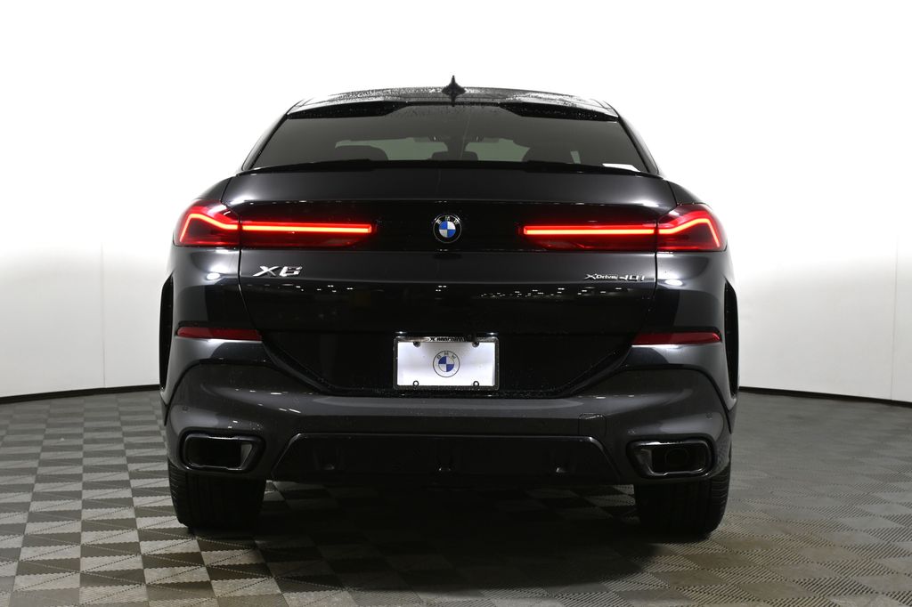 Thumbnail: 2021 BMW X6 - 6