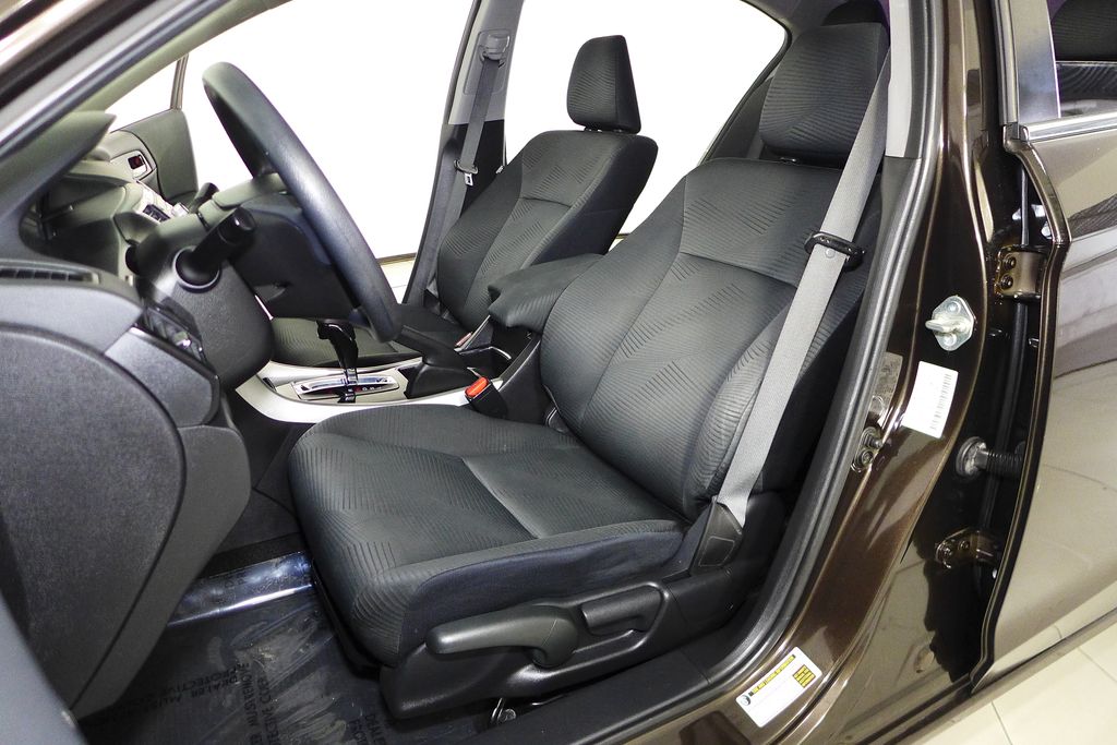 Thumbnail: 2016 Honda Accord - 21