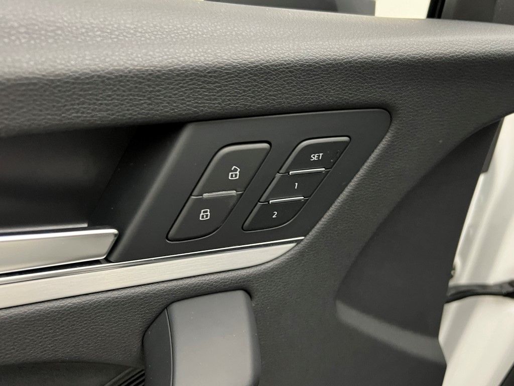 Thumbnail: 2023 Audi Q5 - 25