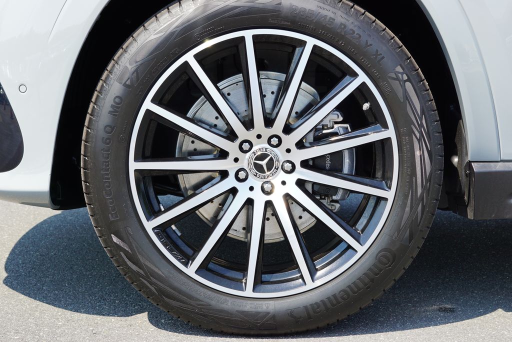 Thumbnail: 2025 Mercedes-Benz GLS - 18