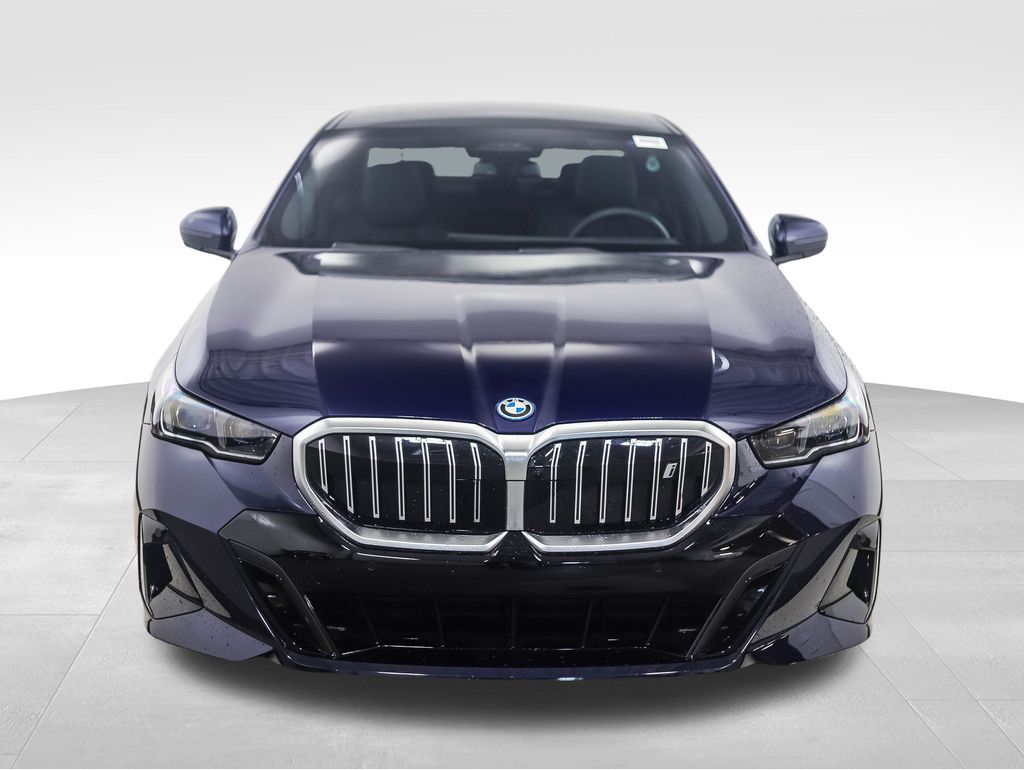 Thumbnail: 2025 BMW i5 - 8