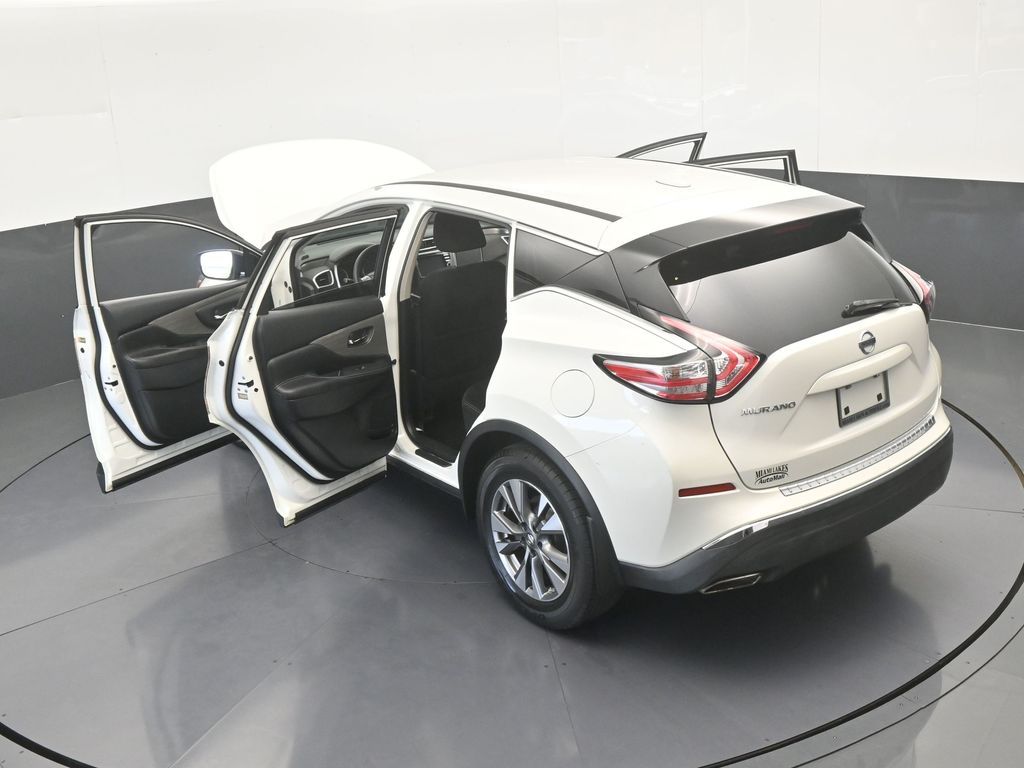 Used 2018 Pearl White Nissan S image 63