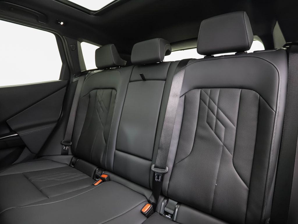 Thumbnail: 2026 BMW X3 - 23