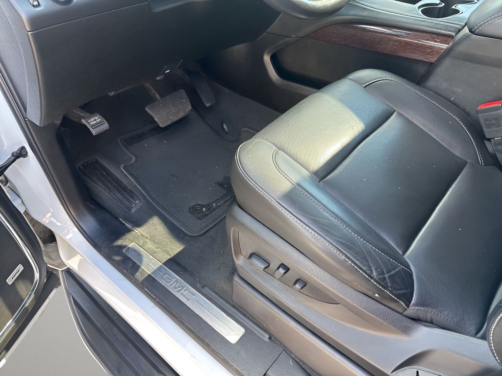 Used Car 2019 Gmc Yukon Xl  Slt For Sale Under $25,000 In Austin, Texas