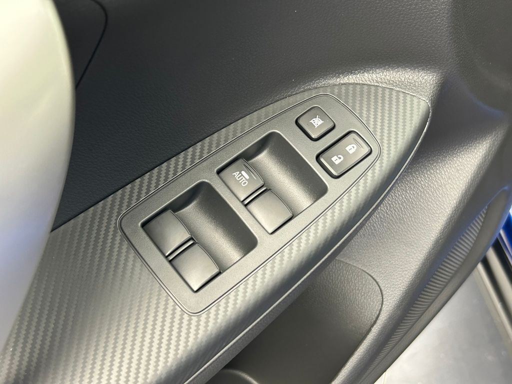 New 2026 Blue Metallic Mitsubishi SE image 41