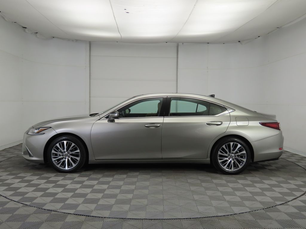 Thumbnail: 2019 Lexus ES - 8