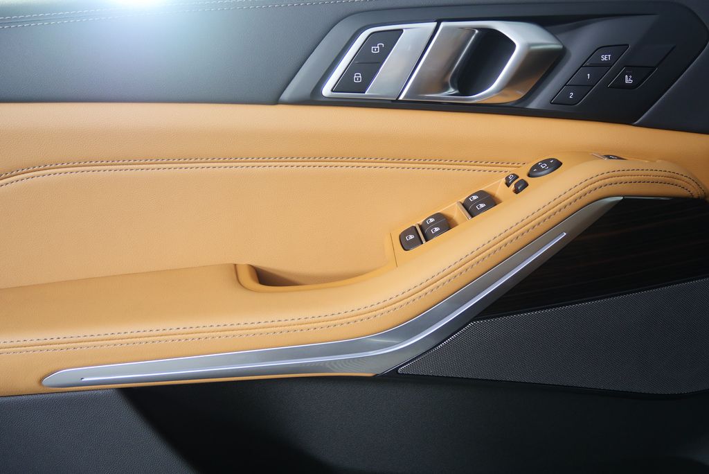 Thumbnail: 2026 BMW X5 - 8