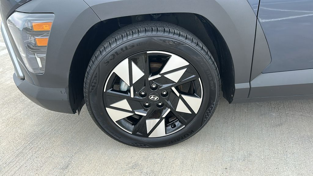 2025 Hyundai Kona SEL - 5