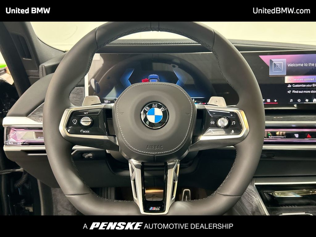 Thumbnail: 2025 BMW 7 Series - 14