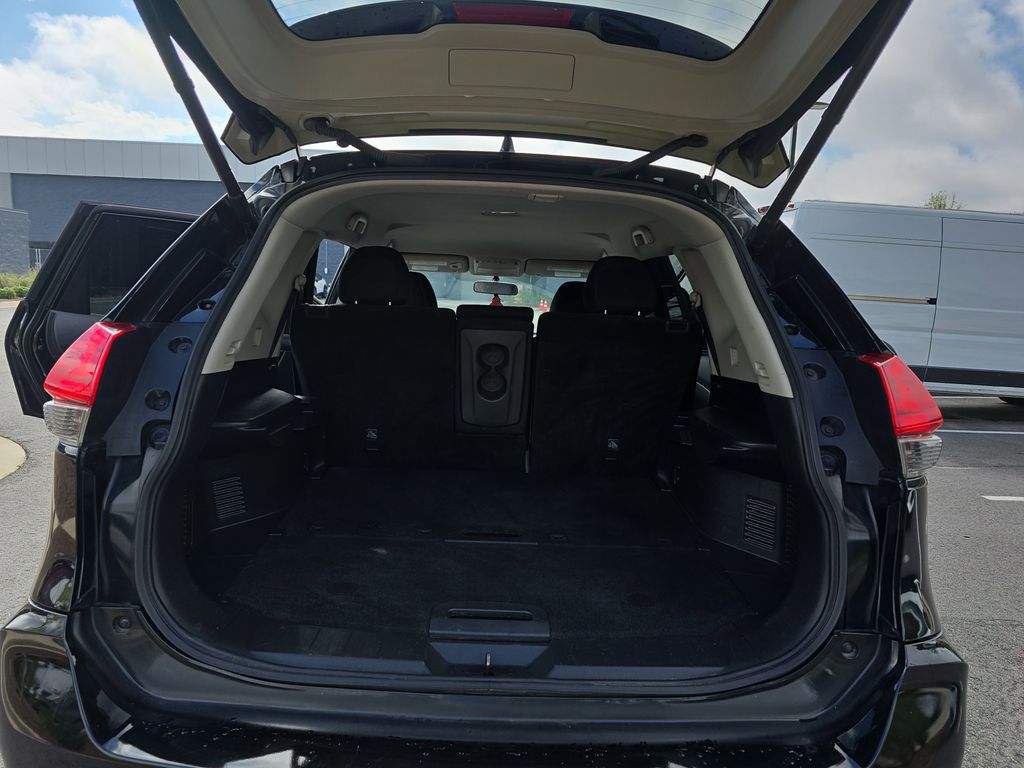 2017 Magnetic Black Nissan Rogue SV AWD SUV