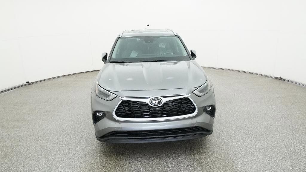 Thumbnail: 2026 Toyota Highlander - 10