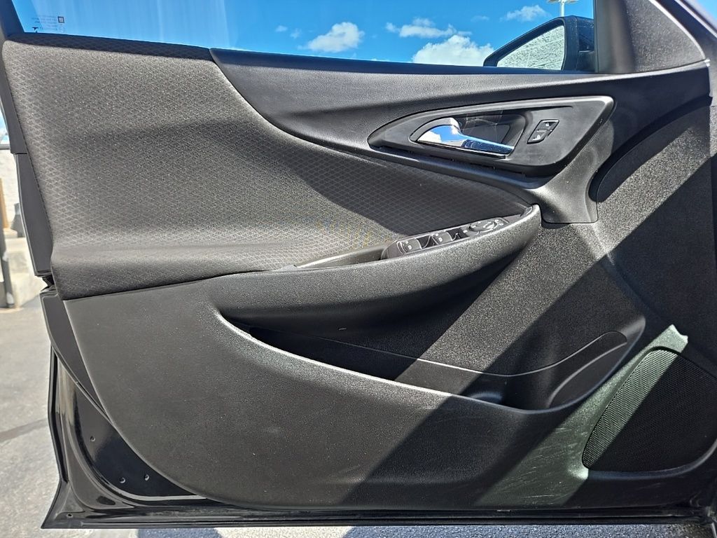 Used 2016 Black Chevrolet LT image 13